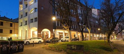 Touring Hotel Exterior