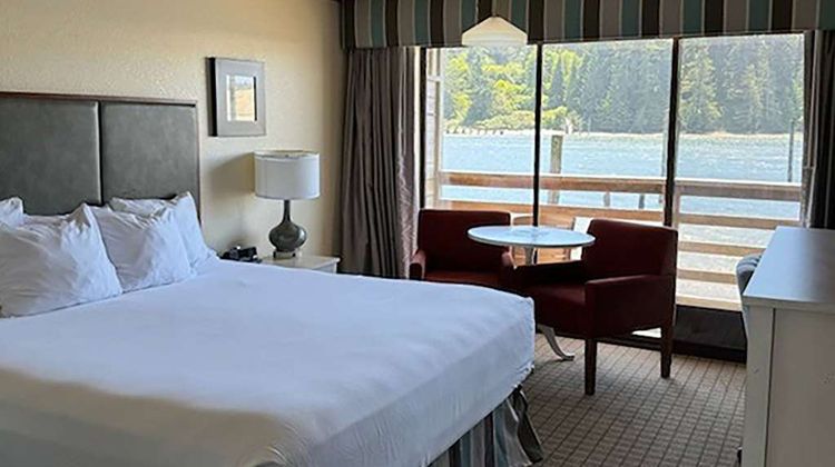 River House Inn, a Baymont by Wyndham Room