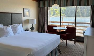 River House Inn, a Baymont by Wyndham