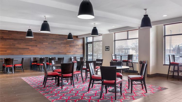 Radisson Hotel Detroit Metro Airport Restaurant