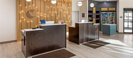 Comfort Inn & Suites Verona Lobby