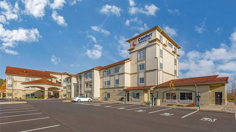 Comfort Inn & Suites Verona Exterior
