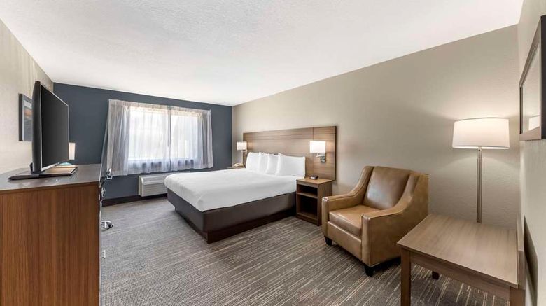 <b>Quality Inn El Reno Room</b>. Images powered by <a href="https://iceportal.shijigroup.com/" title="IcePortal" target="_blank">IcePortal</a>.