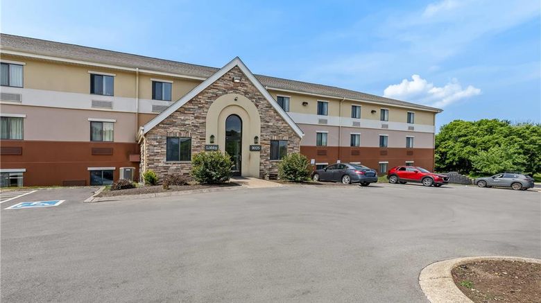 <b>Suburban Studios Brentwood Nashville Exterior</b>. Images powered by <a href="https://iceportal.shijigroup.com/" title="IcePortal" target="_blank">IcePortal</a>.