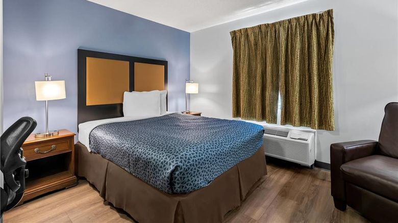<b>Suburban Studios Brentwood Nashville Room</b>. Images powered by <a href="https://iceportal.shijigroup.com/" title="IcePortal" target="_blank">IcePortal</a>.