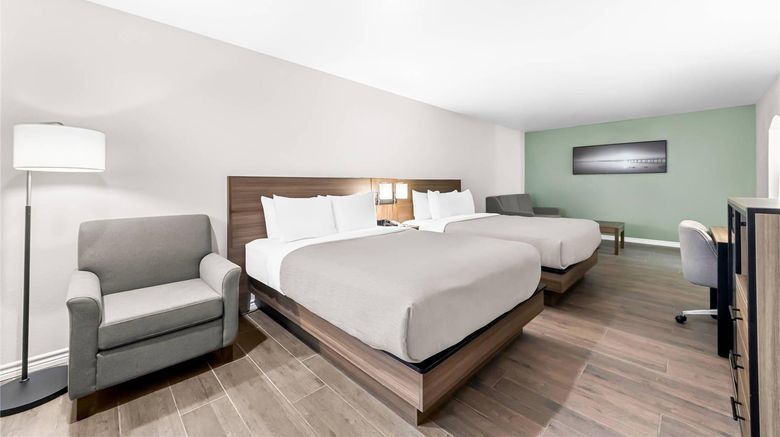 <b>Quality Inn & Suites Port Lavaca Suite</b>. Images powered by <a href="https://iceportal.shijigroup.com/" title="IcePortal" target="_blank">IcePortal</a>.
