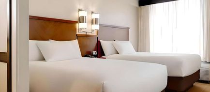 Comfort Suites Milwaukee West Room
