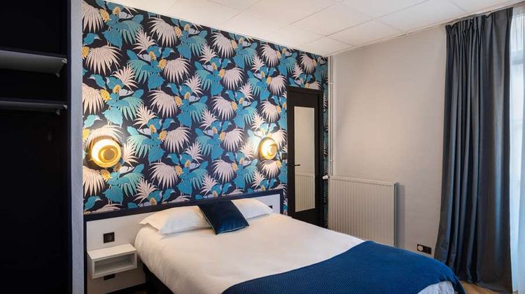 Hotel Lanjuinais Room