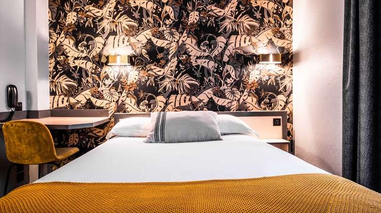 <b>Hotel Lanjuinais Room</b>. Images powered by <a href="https://iceportal.shijigroup.com/" title="IcePortal" target="_blank">IcePortal</a>.