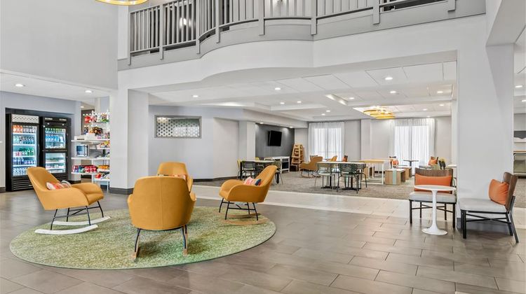 Spark by Hilton Mechanicsburg Lobby