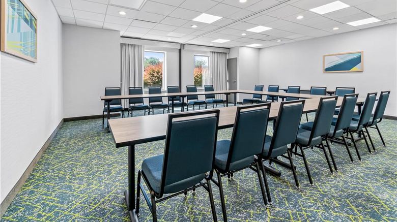 <b>Spark by Hilton Mechanicsburg Meeting</b>. Images powered by <a href="https://iceportal.shijigroup.com/" title="IcePortal" target="_blank">IcePortal</a>.