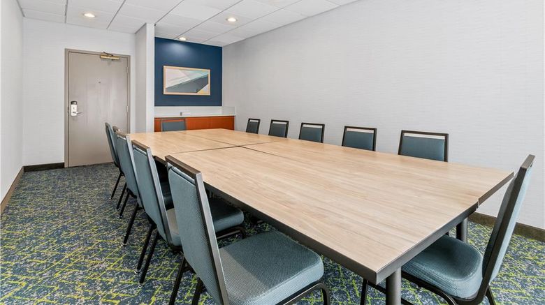 <b>Spark by Hilton Mechanicsburg Meeting</b>. Images powered by <a href="https://iceportal.shijigroup.com/" title="IcePortal" target="_blank">IcePortal</a>.