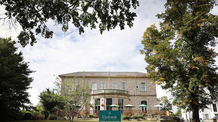 Elmbank Hotel Exterior
