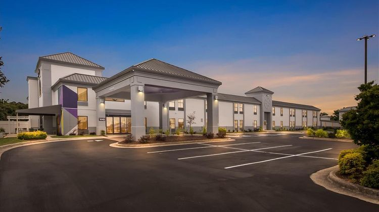 Spark by Hilton Spring Lake Fayetteville Exterior