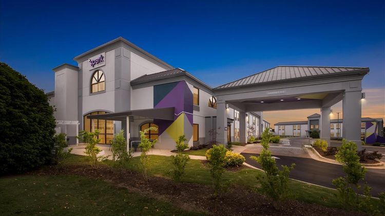 Spark by Hilton Spring Lake Fayetteville Exterior