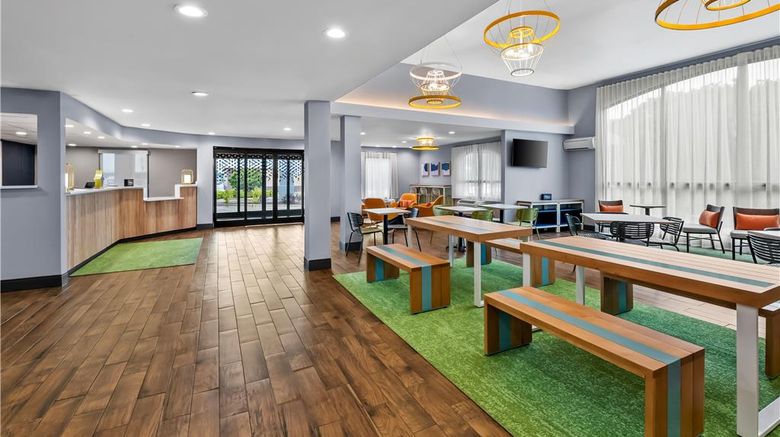 <b>Spark by Hilton Spring Lake Fayetteville Restaurant</b>. Images powered by <a href="https://iceportal.shijigroup.com/" title="IcePortal" target="_blank">IcePortal</a>.
