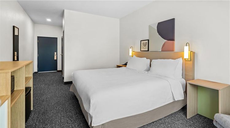 Spark by Hilton Sumter Room