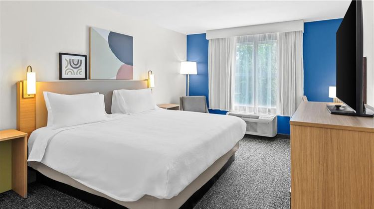 Spark by Hilton Sumter Room