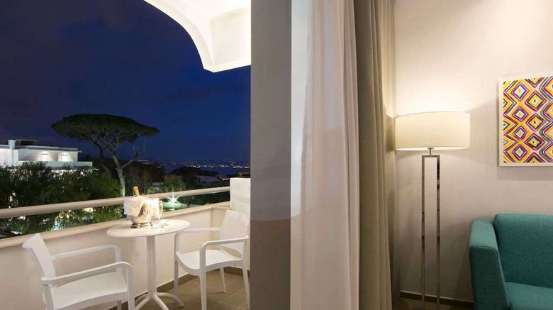 <b>Hotel Marad Room</b>. Images powered by <a href="https://iceportal.shijigroup.com/" title="IcePortal" target="_blank">IcePortal</a>.