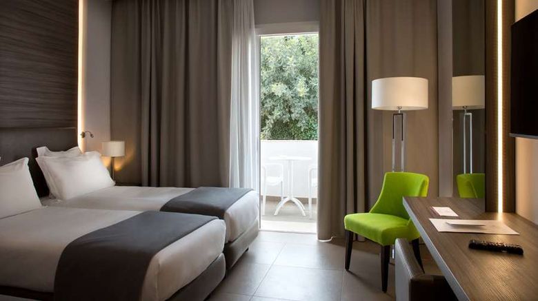 <b>Hotel Marad Room</b>. Images powered by <a href="https://iceportal.shijigroup.com/" title="IcePortal" target="_blank">IcePortal</a>.