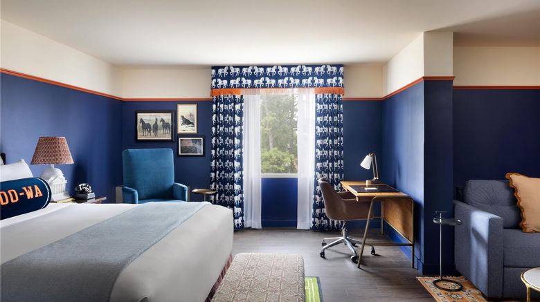 <b>Graduate by Hilton Charlottesville Room</b>. Images powered by <a href="https://iceportal.shijigroup.com/" title="IcePortal" target="_blank">IcePortal</a>.
