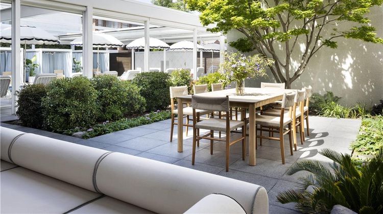 Graduate by Hilton Dallas Exterior