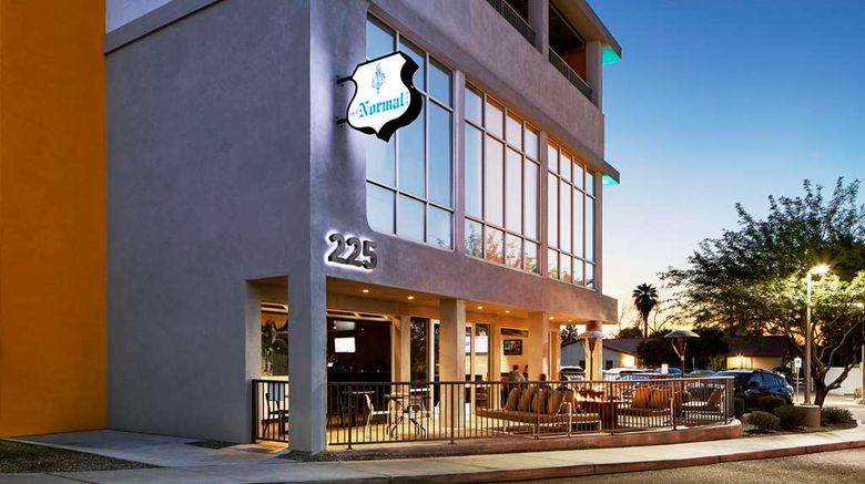 <b>Graduate by Hilton Tempe Restaurant</b>. Images powered by <a href="https://iceportal.shijigroup.com/" title="IcePortal" target="_blank">IcePortal</a>.