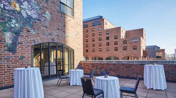 Graduate by Hilton Minneapolis Exterior
