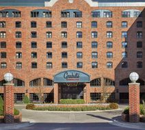 Graduate by Hilton Minneapolis Exterior
