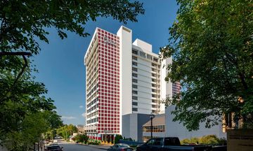 Graduate by Hilton Fayetteville, AR