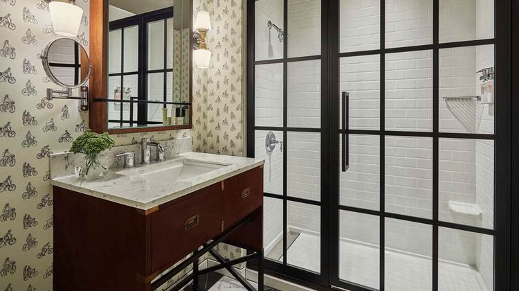 Graduate by Hilton Bloomington Room