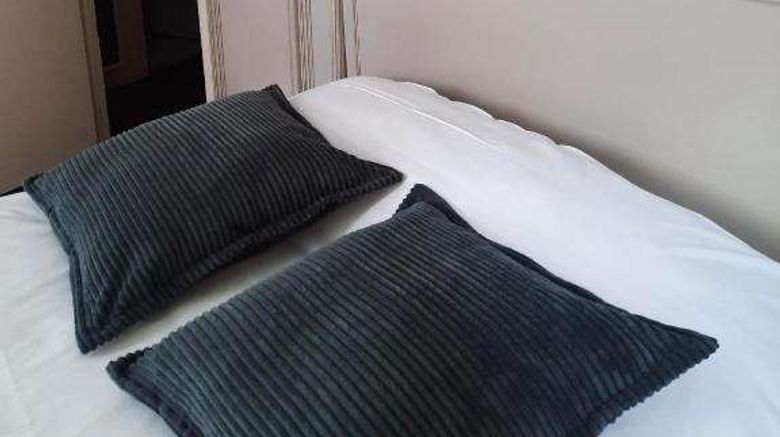 <b>Hotel de France Room</b>. Images powered by <a href="https://iceportal.shijigroup.com/" title="IcePortal" target="_blank">IcePortal</a>.