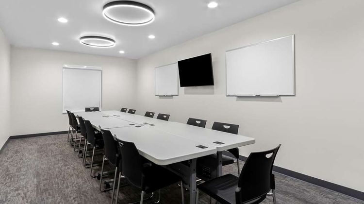Everhome Suites Glendale Meeting