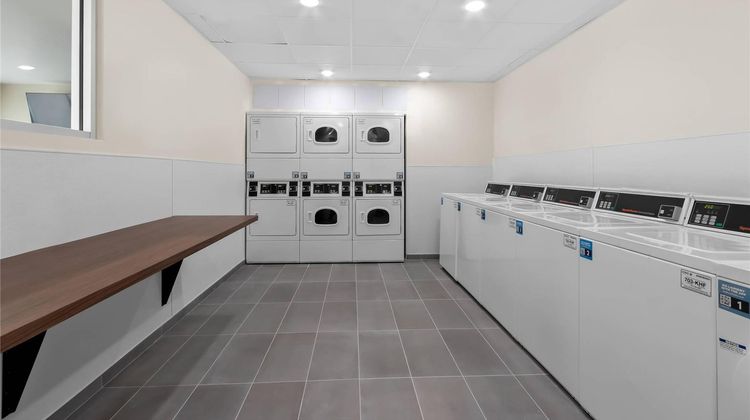 Everhome Suites Glendale Other
