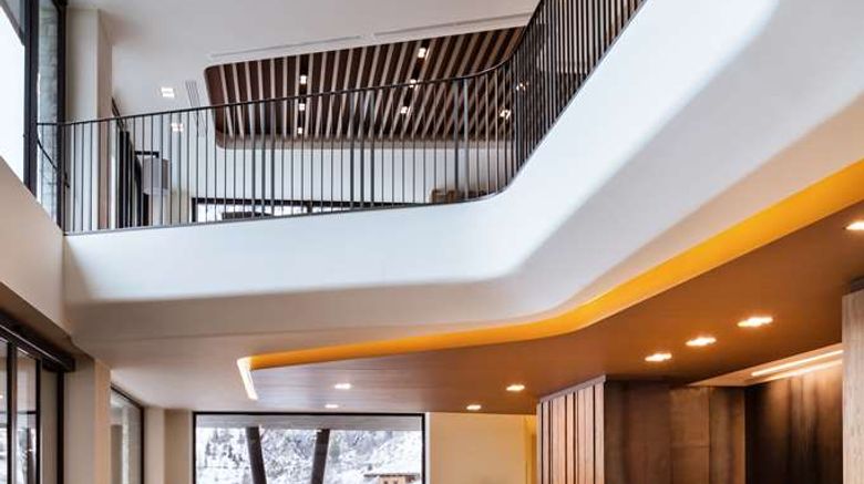 <b>Grand Hotel Courmayeur Montblanc Ballroom</b>. Images powered by <a href="https://iceportal.shijigroup.com/" title="IcePortal" target="_blank">IcePortal</a>.