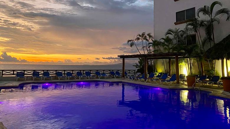<b>Costa Sur Resort-Classico by Sonesta Pool</b>. Images powered by <a href="https://iceportal.shijigroup.com/" title="IcePortal" target="_blank">IcePortal</a>.