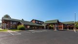 <b>Shell Lake Lodge, a Travelodge Exterior</b>. Images powered by <a href="https://iceportal.shijigroup.com/" title="IcePortal" target="_blank">IcePortal</a>.