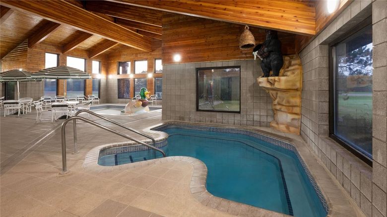 <b>Shell Lake Lodge, a Travelodge Pool</b>. Images powered by <a href="https://iceportal.shijigroup.com/" title="IcePortal" target="_blank">IcePortal</a>.