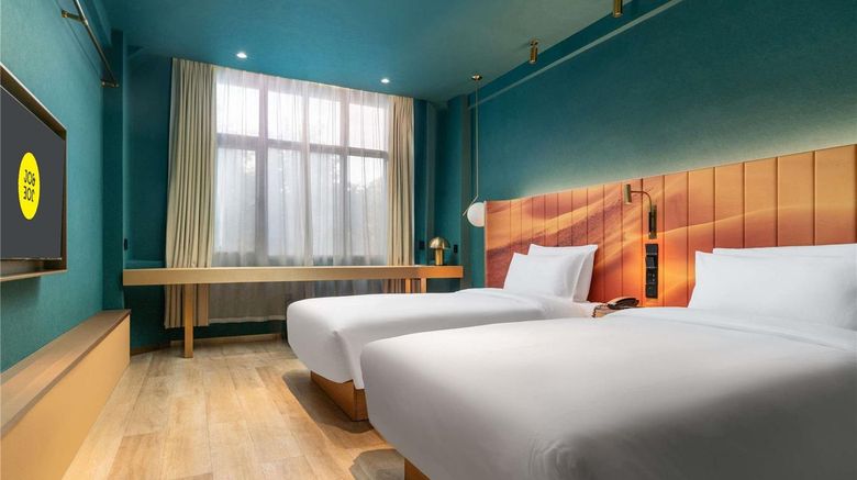 <b>Jo&Joe Hangzhou West Lake Room</b>. Images powered by <a href="https://iceportal.shijigroup.com/" title="IcePortal" target="_blank">IcePortal</a>.