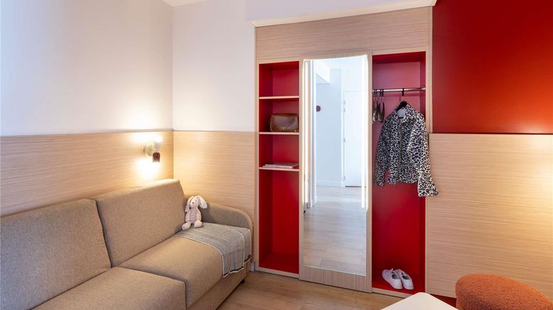 <b>Ibis Styles Prevessin Geneve Room</b>. Images powered by <a href="https://iceportal.shijigroup.com/" title="IcePortal" target="_blank">IcePortal</a>.