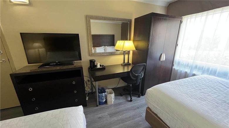 <b>Quality Inn St Jean-Sur-Richelieu Room</b>. Images powered by <a href="https://iceportal.shijigroup.com/" title="IcePortal" target="_blank">IcePortal</a>.