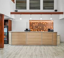 Yellowstone Park Inn and Suites Lobby