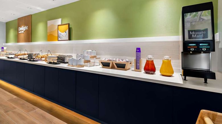<b>Spark by Hilton Missouri City Restaurant</b>. Images powered by <a href="https://iceportal.shijigroup.com/" title="IcePortal" target="_blank">IcePortal</a>.