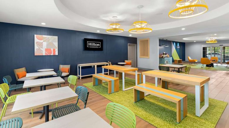 <b>Spark by Hilton Missouri City Restaurant</b>. Images powered by <a href="https://iceportal.shijigroup.com/" title="IcePortal" target="_blank">IcePortal</a>.