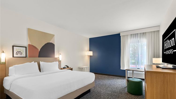 Spark by Hilton Missouri City Room
