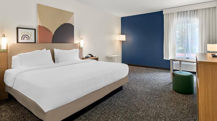 Spark by Hilton Missouri City Room