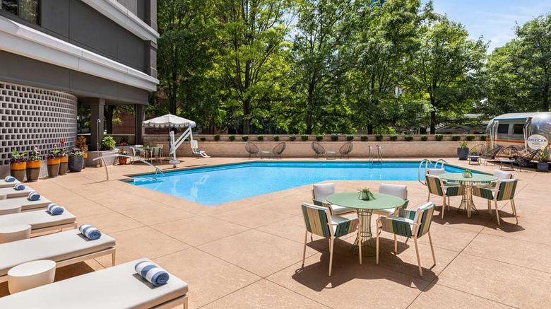 <b>The American Hotel, Tapestry Collection Pool</b>. Images powered by <a href="https://iceportal.shijigroup.com/" title="IcePortal" target="_blank">IcePortal</a>.