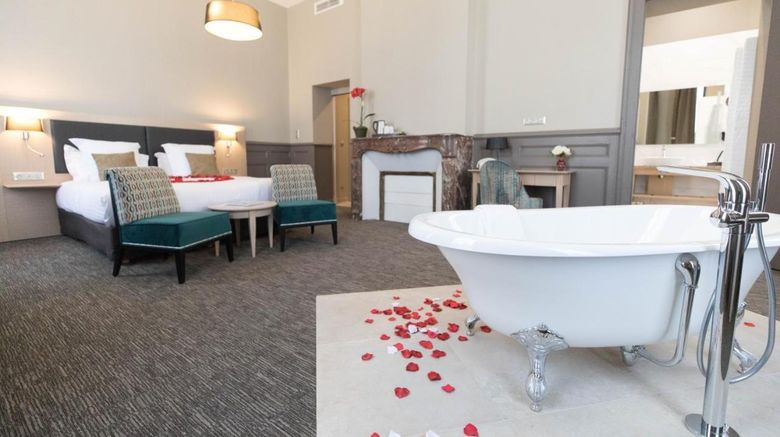 <b>Hotel Marotte Room</b>. Images powered by <a href="https://iceportal.shijigroup.com/" title="IcePortal" target="_blank">IcePortal</a>.