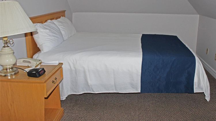 Isaiah Tubbs Resort Room