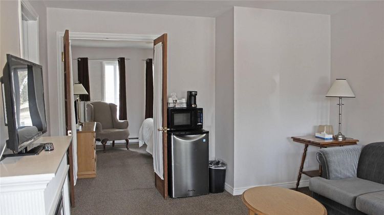 Isaiah Tubbs Resort Suite